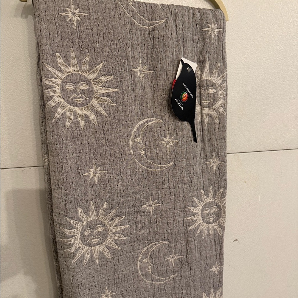Gray Sun and Moon Patterned Blanket Hippie Bohemian Boho - Picture 2 of 2